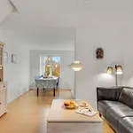 Feriehus Stunning In With Kitchen *