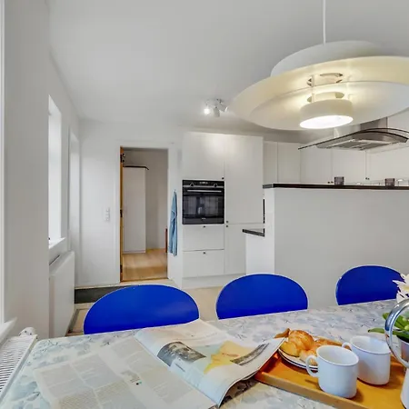 Hébergement de vacances Stunning In With Kitchen *