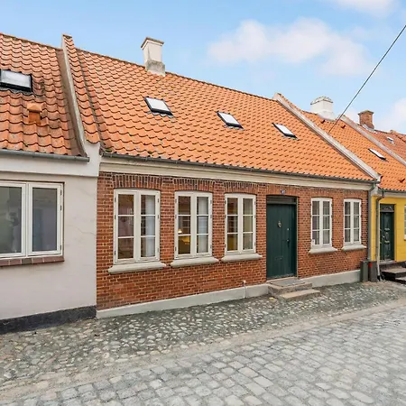 Stunning In With Kitchen 度假居 *