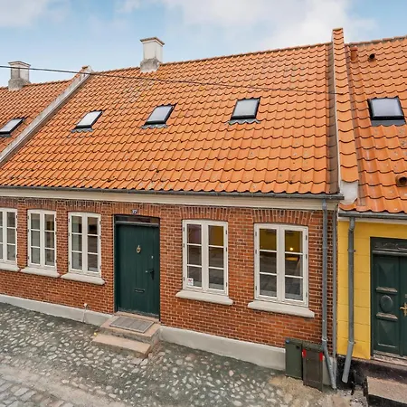 Stunning In With Kitchen *